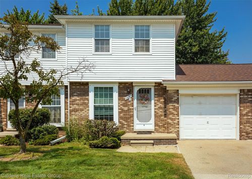 28091 Fair Oaks Ln, Harrison Township, MI, 48045-2245 | Card Image