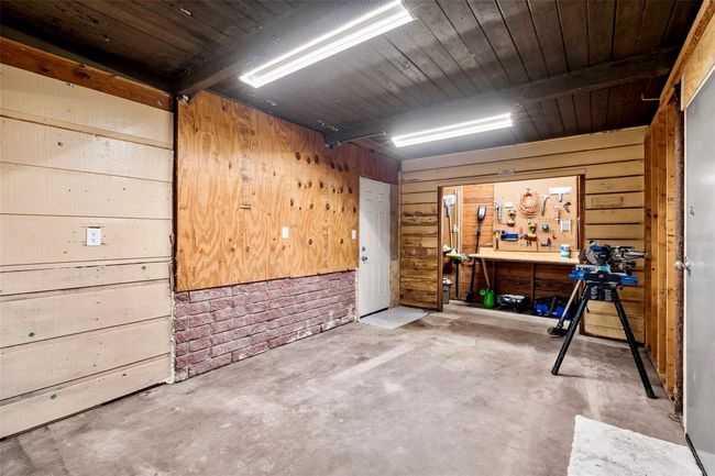 1604 Ne 7 Th St, House other with 5 bedrooms, 3 bathrooms and null parking in Gainesville FL | Image 25