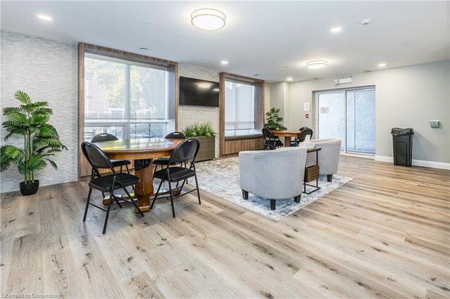 210 - 399 Queen St S, House attached with 1 bedrooms, 1 bathrooms and 1 parking in Kitchener ON | Image 28