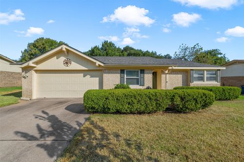 721 Pawnee Trl, Hewitt, TX, 76643-3224 | Card Image