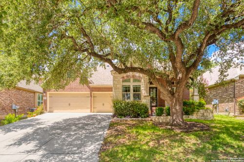 10657 Foxen Way, Helotes, TX, 78023-4697 | Card Image