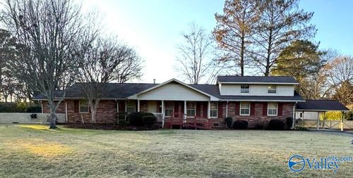 10022 Hampshire Dr Se, Huntsville, AL, 35803-1668 | Card Image