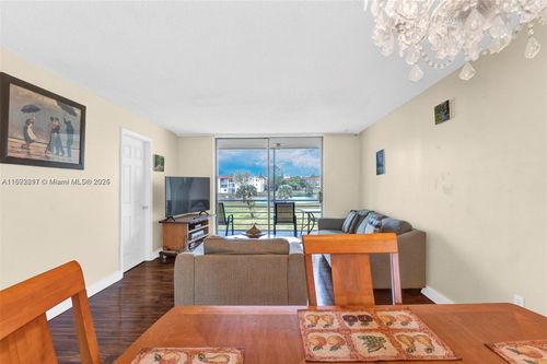 apt-209-2951 E Sunrise Lakes Dr, Sunrise, FL, 33322-1709 | Card Image
