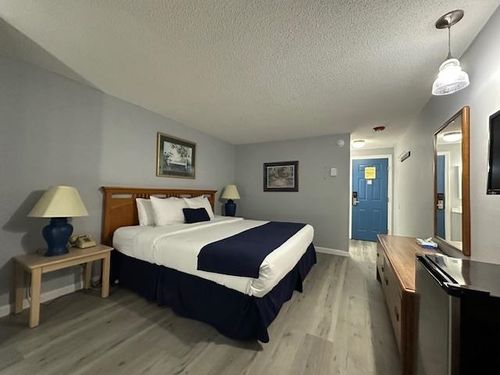 103-2955 White Mountain Hwy, North Conway, NH, 03860-5111 | Card Image