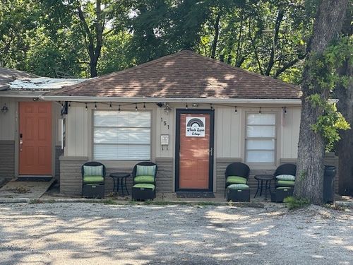 151 W Van Buren, Eureka Springs, AR, 72632-3650 | Card Image