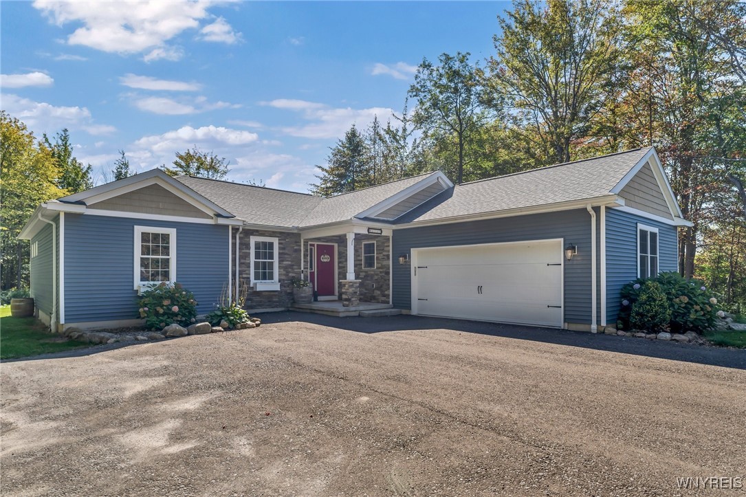 Heltz Rd, Lake View, NY 14085