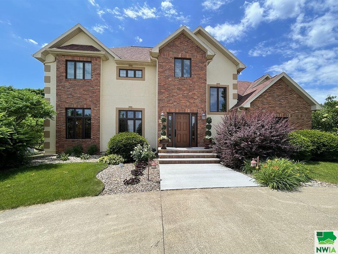 4th Ave, Sioux Center, IA 51250