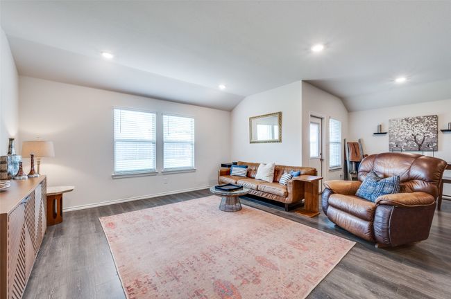 6109 Ballenger Rd, House other with 4 bedrooms, 2 bathrooms and null parking in Aubrey TX | Image 5