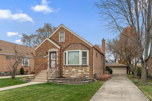 2253 S 15th Ave, North Riverside, IL, 60546-1005 | Card Image