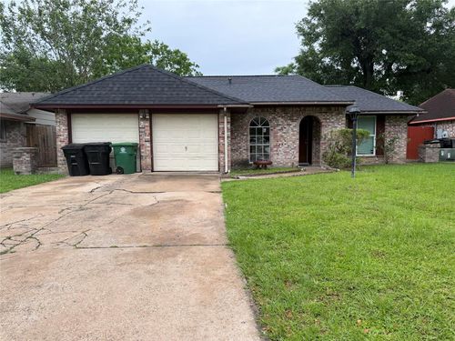 9318 Vanwood Street, Houston, TX, 77040 | Card Image