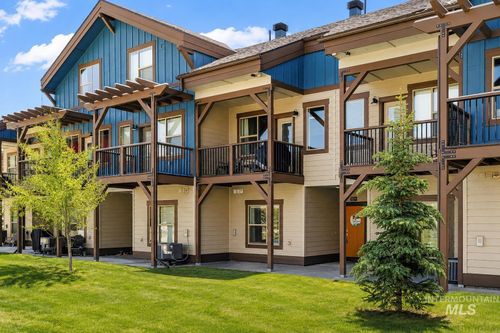 109 Broken Pine Ln, McCall, ID, 83638 | Card Image