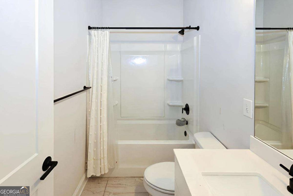 Residential Lease in Atlanta 3