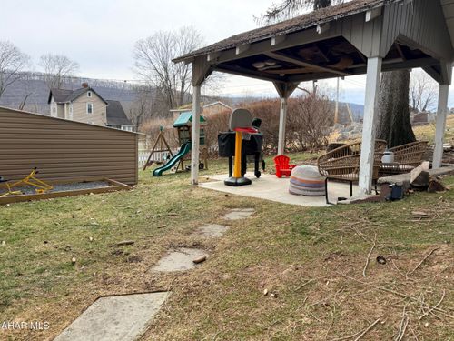 901 Belmont Ave, Tyrone, PA, 16686-2058 | Card Image