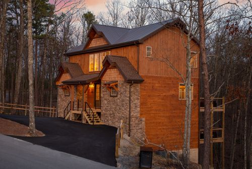 2509-2509 Mountain Holly Way, Sevierville, TN, 37862 | Card Image