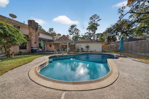 5934 Theall Rd, Houston, TX, 77066-2342 | Card Image