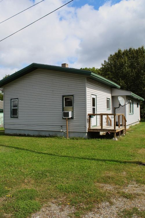 1530 N 20th Ave E, Ely, MN, 55731-1909 | Card Image