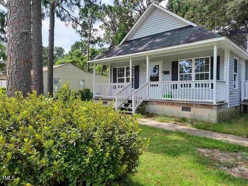 1705 Seabrook Rd, Fayetteville, NC, 28301-3724 | Card Image