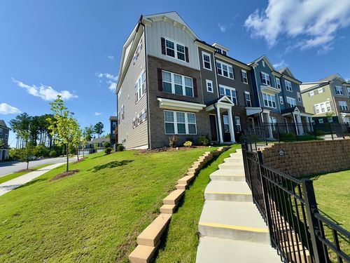 2550 Forge Village Way, Apex, NC, 27523-6196 | Card Image