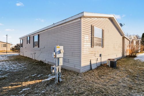 2055 Cedar Cir, Clio, MI, 48420-1995 | Card Image