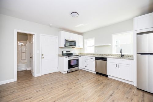 1-5 S Harlem St, Worcester, MA, 01610-3170 | Card Image