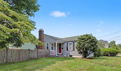 16 Edison St, Warwick, RI, 02889-1508 | Card Image