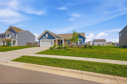 790 Hunters Run Dr, Brookville, OH, 45309 | Card Image
