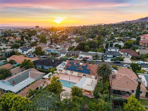 1030 E Valencia Ave, Burbank, CA, 91501-1551 | Card Image