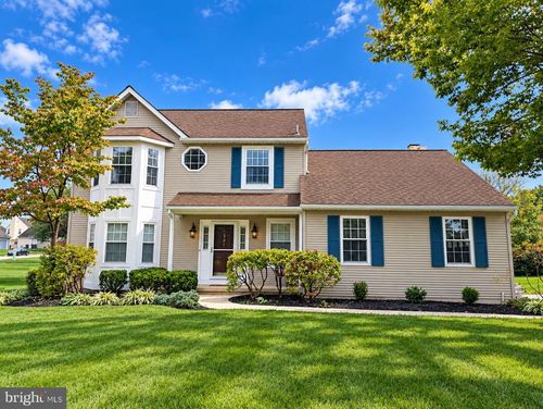 301 Dawns Edge Ln, EXTON, PA, 19341-3002 | Card Image