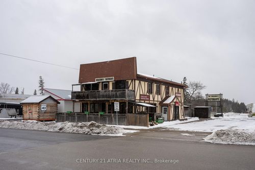 {{alt}} | Card Image