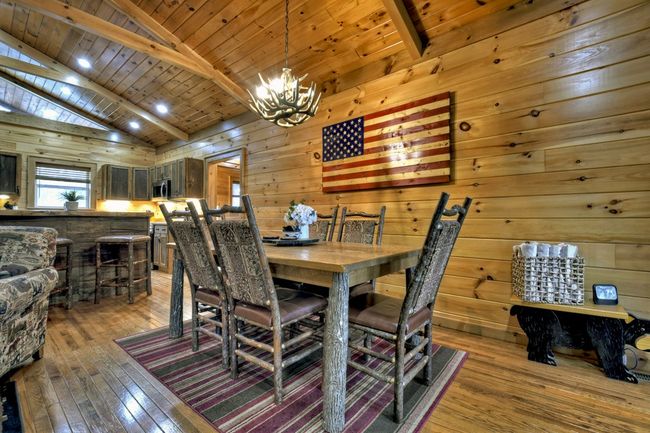 48 Logan Dr, Home with 3 bedrooms, 3 bathrooms and null parking in Mineral Bluff GA | Image 17
