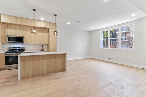 apt-1-161 New York Ave, Jersey City, NJ, 07307-1688 | Card Image