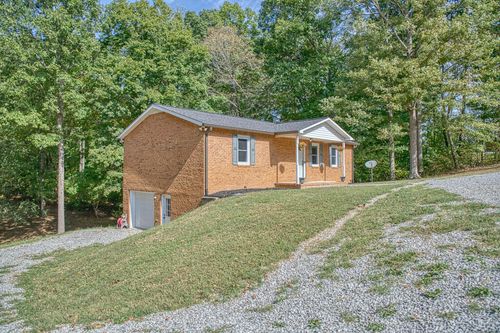 6807 Bluff Springs Rd, Smithville, TN, 37166-8116 | Card Image