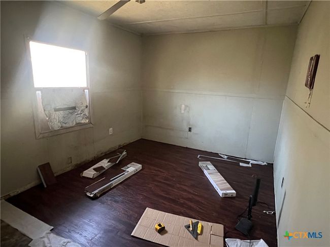 109 W Crockett St, House other with 4 bedrooms, 2 bathrooms and null parking in Giddings TX | Image 13