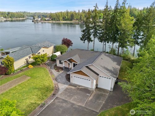 431 E Agate Beach Dr, Shelton, WA, 98584-6321 | Card Image