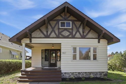1827 W Augusta Ave, Spokane, WA, 99205-4102 | Card Image