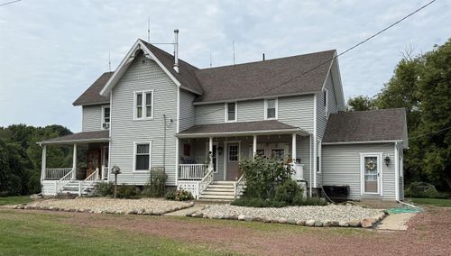 5793 Hibbard Rd, Corunna, MI, 48817-9511 | Card Image