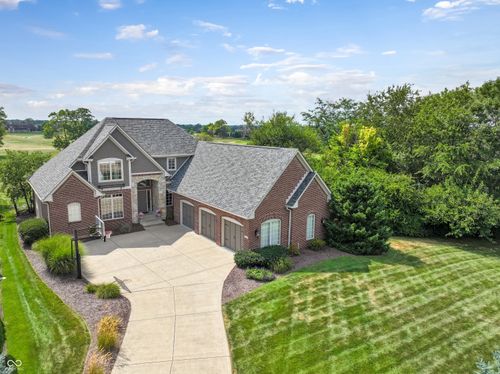 16463 Valhalla Dr, Noblesville, IN, 46060-7174 | Card Image