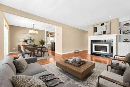 3-104 Woodlawn Rd E, Guelph, ON, N1E1B7 | Card Image