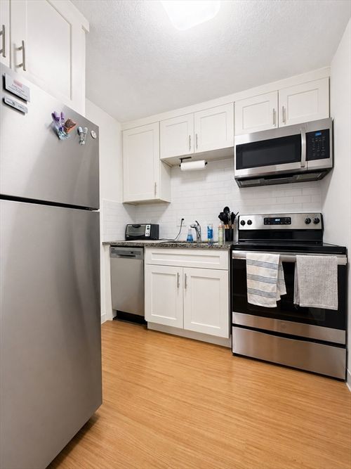 102-20 Radcliffe Rd, Boston, MA, 02134-2539 | Card Image