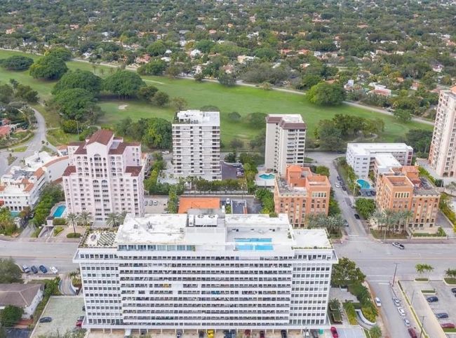 906 - 700 Biltmore Way, Condo with 1 bedrooms, 1 bathrooms and null parking in Coral Gables FL | Image 2