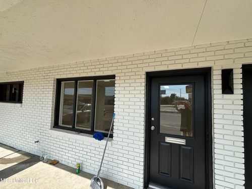 ste-2-200 Pass Rd, Gulfport, MS, 39507-3033 | Card Image