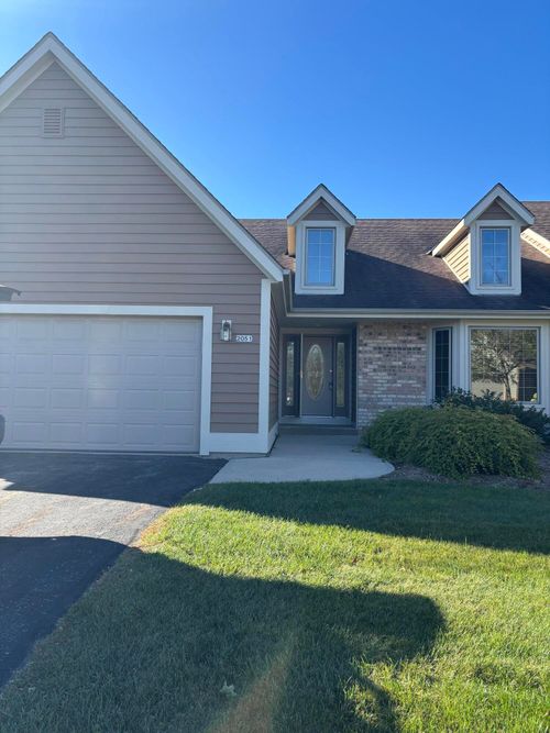 8-2051 Upper Ridge Rd, Port Washington, WI, 53074-9660 | Card Image