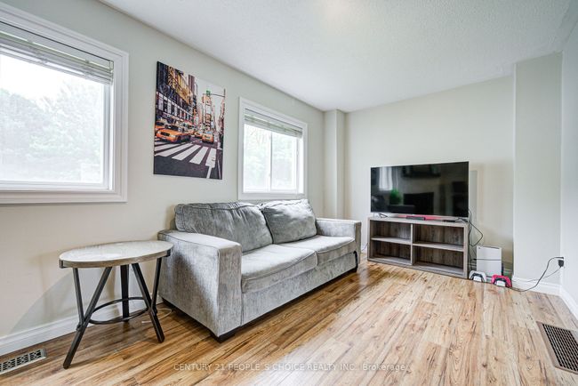 83 Corey Cir, Condo with 3 bedrooms, 3 bathrooms and 1 parking in Georgetown ON | Image 16