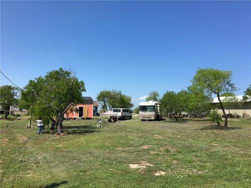 319 1st St, Bayside, TX, 78340 | Card Image