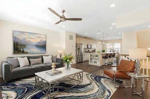 17 Gala Ct, Livingston, NJ, 07039-5712 | Card Image