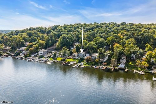 413 Lakeside Blvd, Hopatcong, NJ, 07843-1621 | Card Image