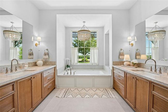 658 Fordtran Rd, Home with 6 bedrooms, 11 bathrooms and 6 parking in New Ulm TX | Image 18
