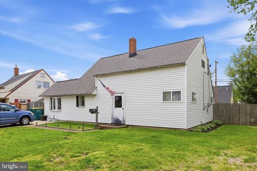 59 Coral Ln, LEVITTOWN, PA, 19055-1609 | Card Image