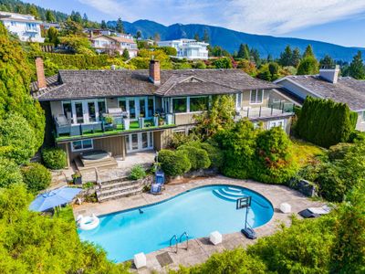 1390 Chartwell Dr, House other with 5 bedrooms, 4 bathrooms and 5 parking in West Vancouver BC | Image 3