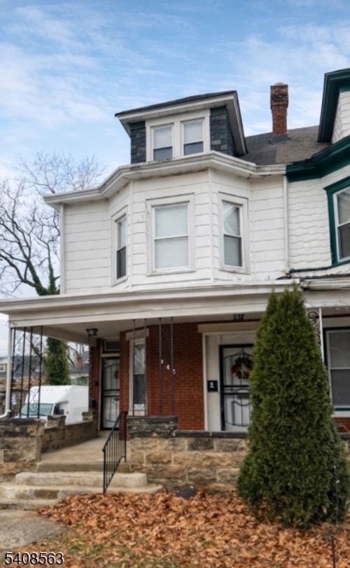 943 Carteret Ave, Trenton, NJ, 08618-5311 | Card Image